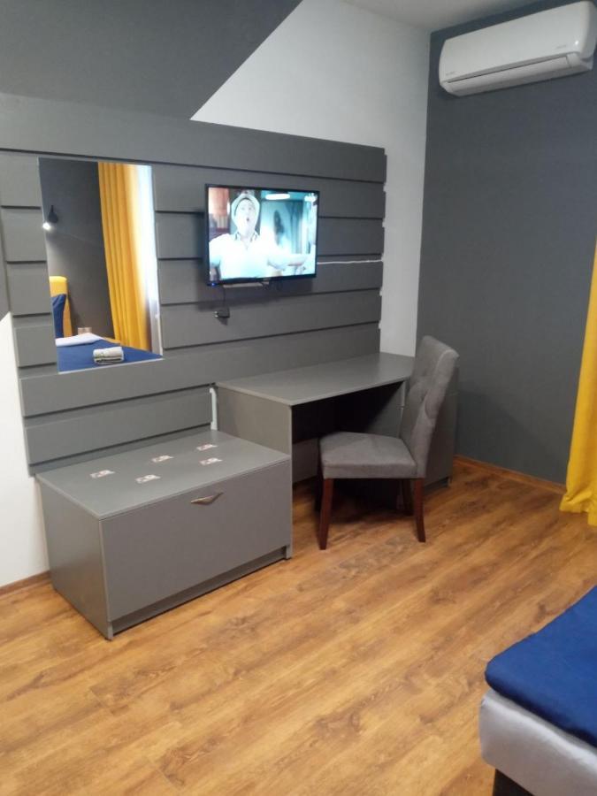 Нова Квартира В Центрі Міста Uzhhorod Luaran gambar