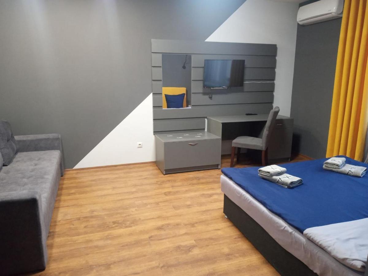 Нова Квартира В Центрі Міста Uzhhorod Luaran gambar