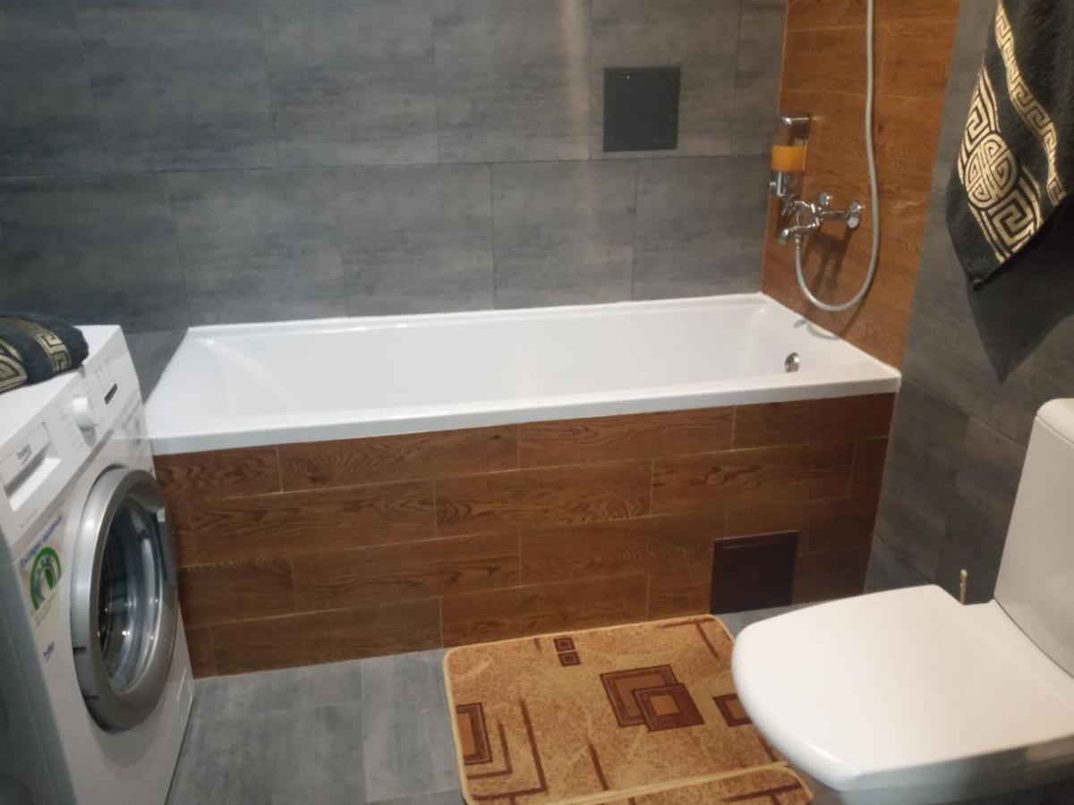 Нова Квартира В Центрі Міста Uzhhorod Luaran gambar